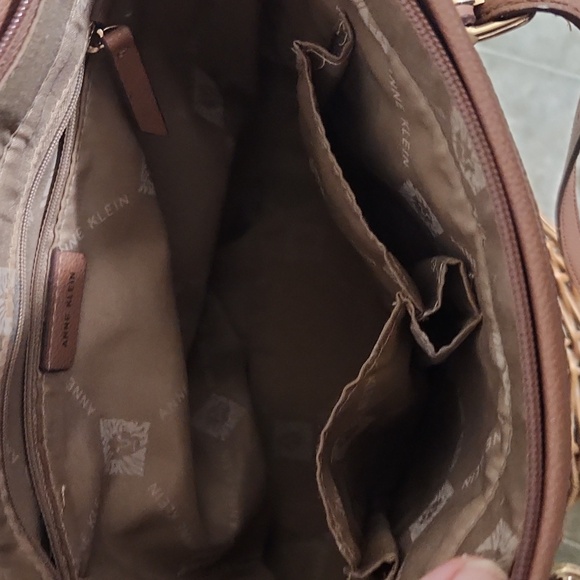 Anne Klein Large Purse - Picture 6 of 9